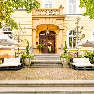 Boutique Krone 3* Munich