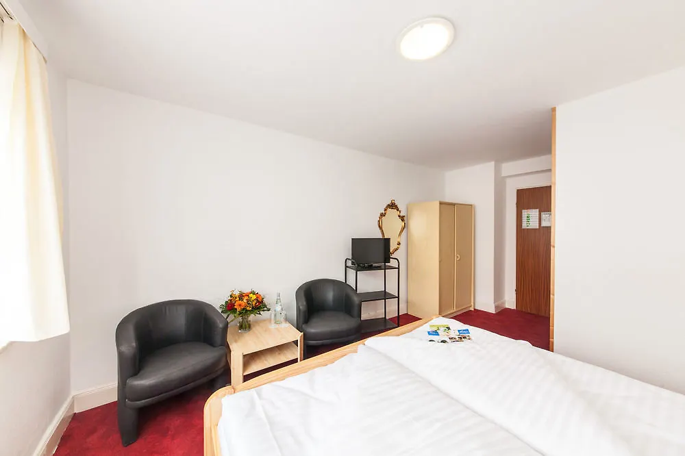 Signature Hotel Astoria Гамбург 3*,